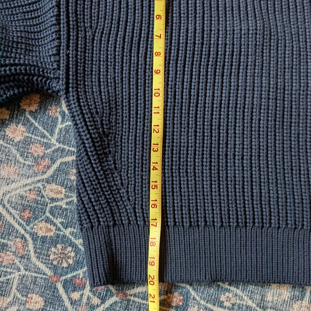 Banana Republic Dark Gray Crew Neck Sweater - Picture 3 of 5